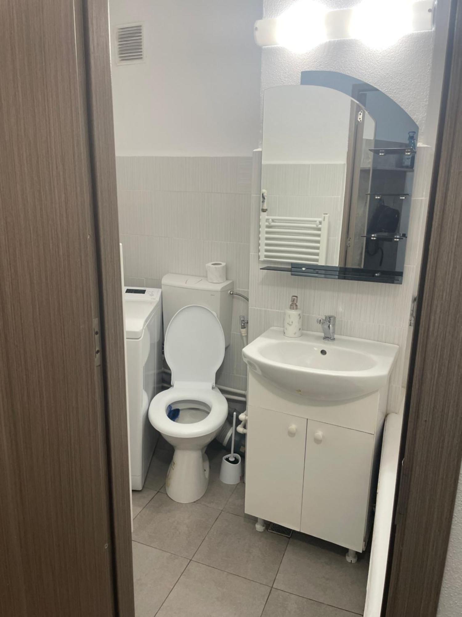 Maria Central Studio Râmnicu Vâlcea Kültér fotó